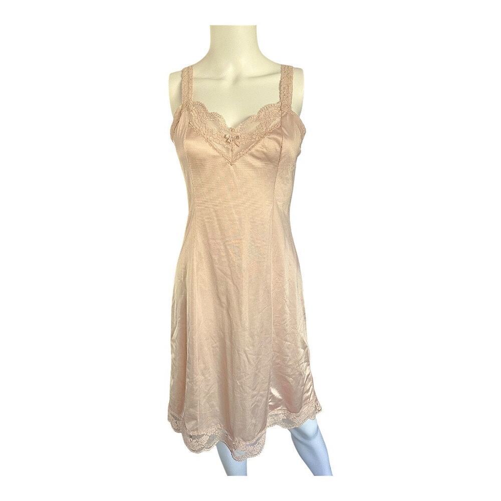 34 Vintage OLGA Blush pink lace Dress silky Slip Size small